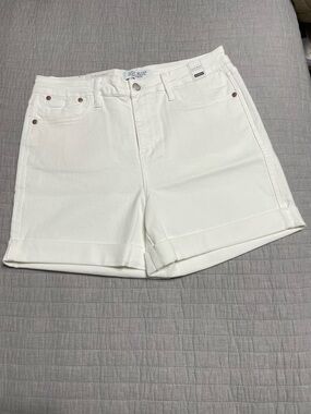 Judy Blue Spring Fling High Rise Double Rolled Cuff White Denim Shorts Sz L NWT